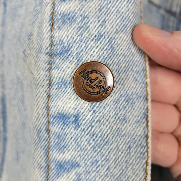Vintage Hard Rock Cafe Save The Planet Cancun Light Wash Jean Jacket Pastel Lrg
